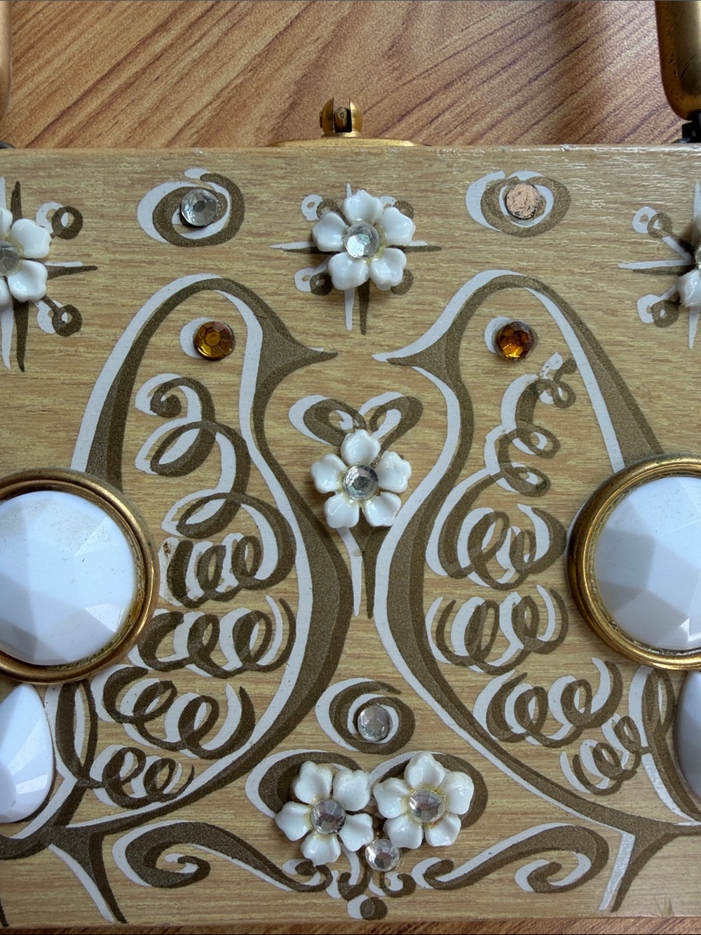 Vintage 1960s Enid Collins "Love Doves" Wood Jeweled Box Bag Purse 8.5x4x2” - Picture 5 of 13